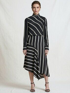 Who What Wear x Target Diagonal Stripe Mock Neck Blouse – Size Medium